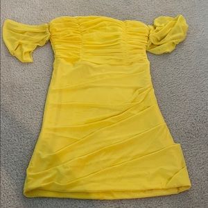 body-con dress, off the shoulder